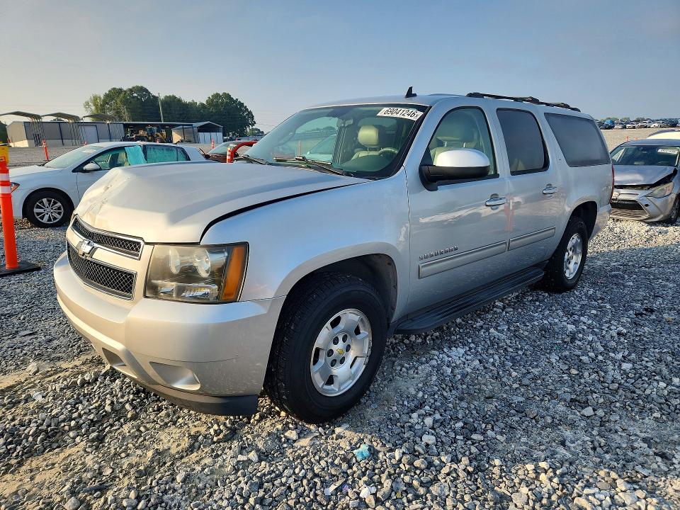 69041246 :رقم المزاد ، 1GNSCJE04BR346332 vin ، 2011 Chevrolet Suburban مزاد بيع