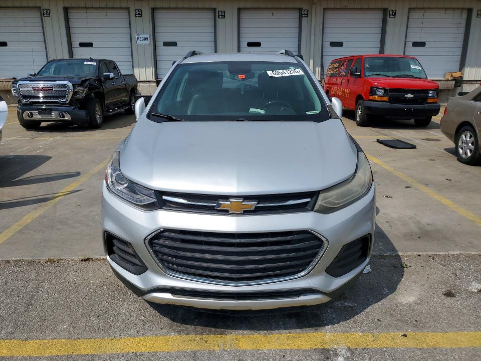 69541236 :رقم المزاد ، KL7CJPSB4JB597528 vin ، 2018 Chevrolet Trax مزاد بيع