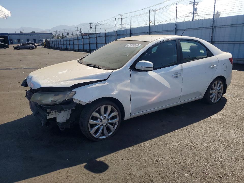 2013 Kia Forte მანქანა იყიდება აუქციონზე, vin: KNAFU4A25D5694860, აუქციონის ნომერი: 67695216
