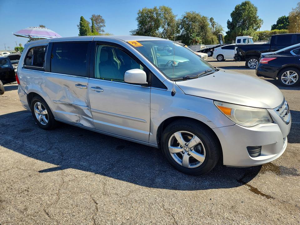 2009 Volkswagen Routan მანქანა იყიდება აუქციონზე, vin: 2V8HW341X9R582315, აუქციონის ნომერი: 69439776