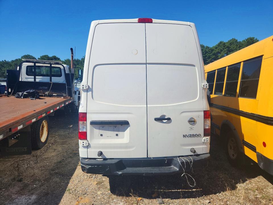 66923146 :رقم المزاد ، 1N6BF0LY6JN814468 vin ، 2018 Nissan Nv مزاد بيع