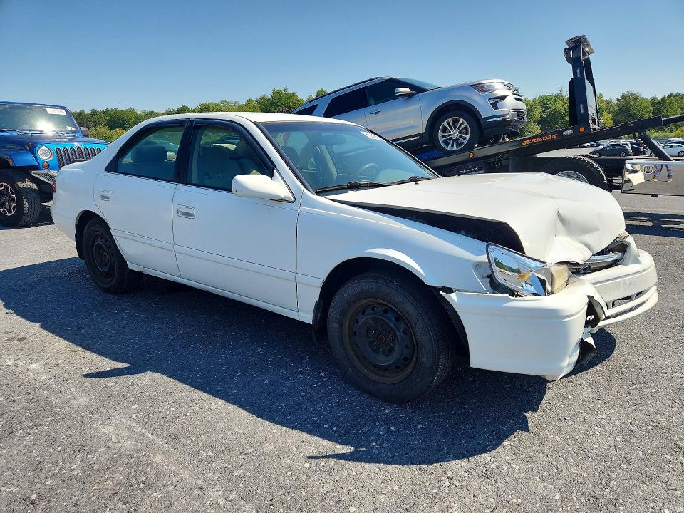 69296696 :رقم المزاد ، 4T1BG22K61U870906 vin ، 2001 Toyota Camry مزاد بيع