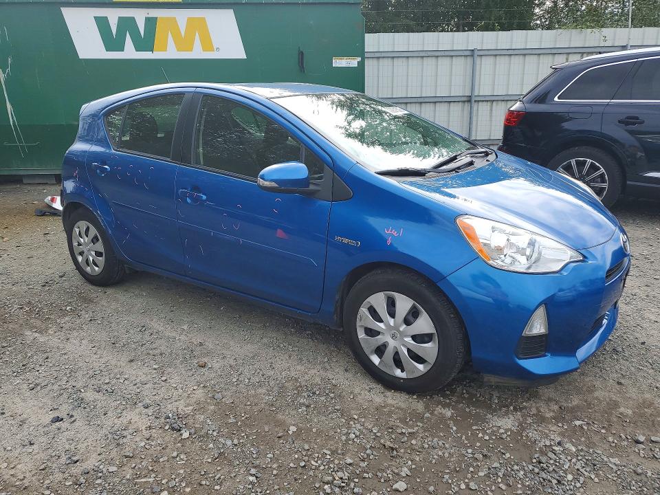 Продажа на аукционе авто 2014 Toyota Prius C, vin: JTDKDTB32E1575031, номер лота: 70901506
