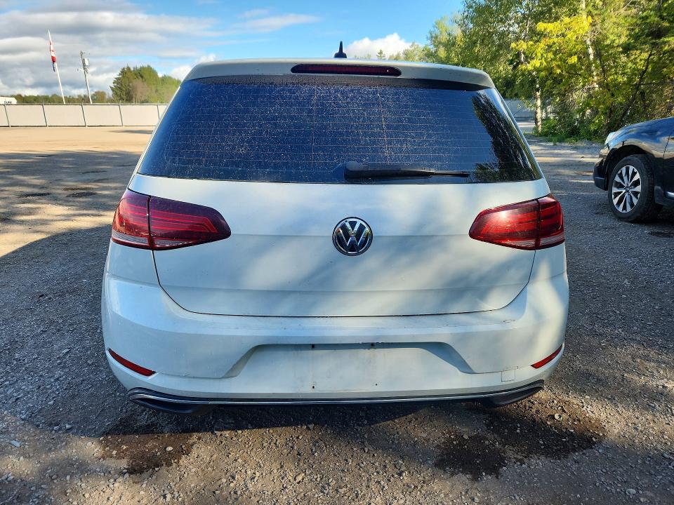 Auction sale of the 2018 Volkswagen Golf, vin: 3VWG17AU6JM282422, lot number: 68675256