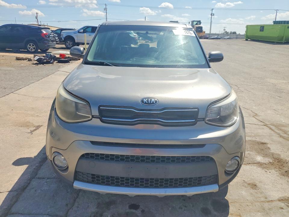 2018 Kia Soul მანქანა იყიდება აუქციონზე, vin: KNDJP3A57J7532558, აუქციონის ნომერი: 68033976