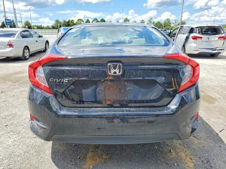 2018 Honda Civic მანქანა იყიდება აუქციონზე, vin: 19XFC2F55JE042320, აუქციონის ნომერი: 69759406