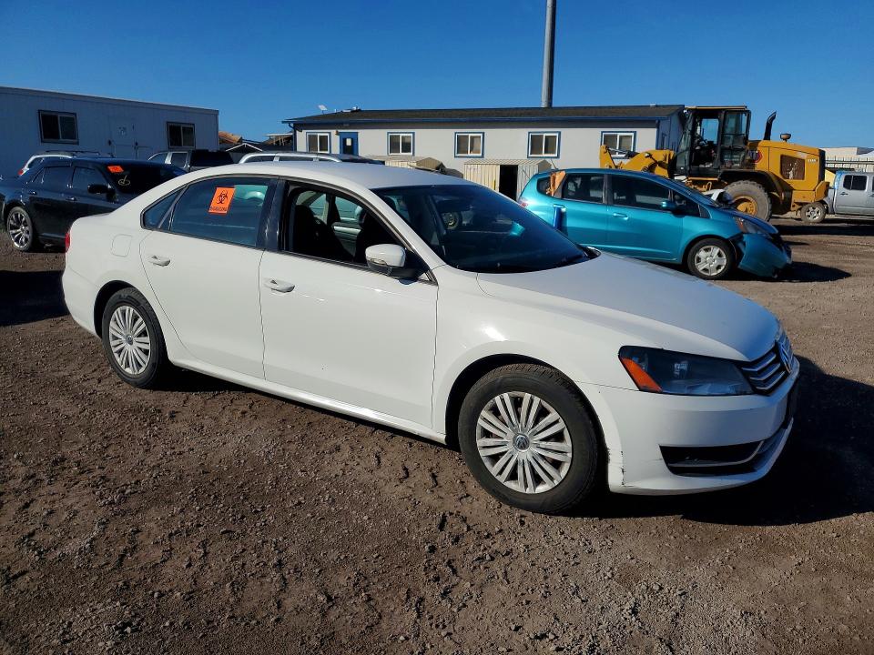 Продажа на аукционе авто 2015 Volkswagen Passat, vin: 1VWAT7A30FC067408, номер лота: 69437406