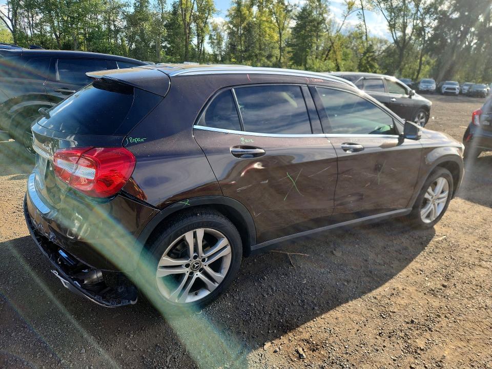 2018 Mercedes-benz Gla მანქანა იყიდება აუქციონზე, vin: WDCTG4GB6JJ447039, აუქციონის ნომერი: 68232226