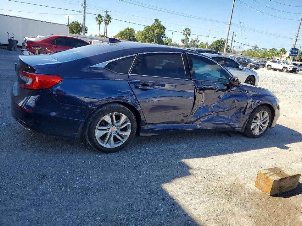 69406036 :رقم المزاد ، 1HGCV1F18JA225798 vin ، 2018 Honda Accord مزاد بيع