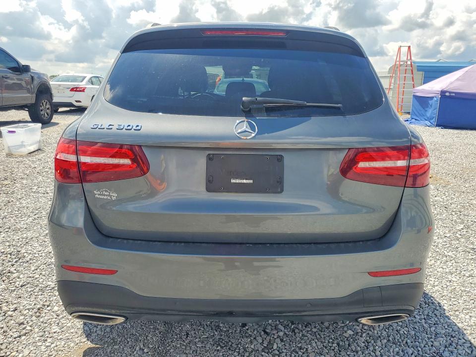 67733776 :رقم المزاد ، WDC0G4JB0HF252403 vin ، 2017 Mercedes-benz Glc مزاد بيع