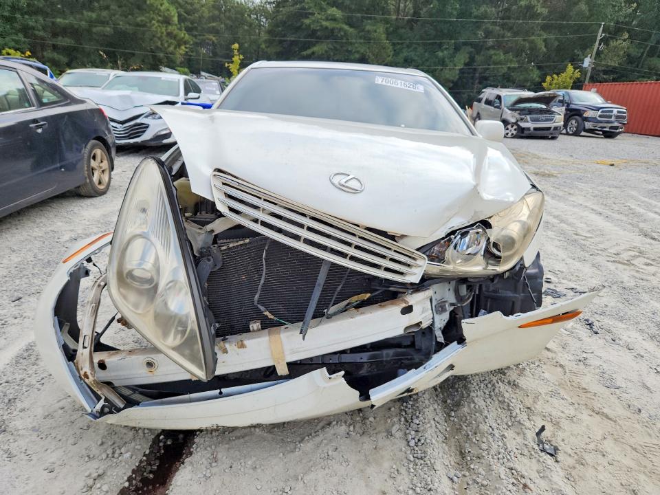70061626 :رقم المزاد ، JTHBF30G236014889 vin ، 2003 Lexus Es مزاد بيع