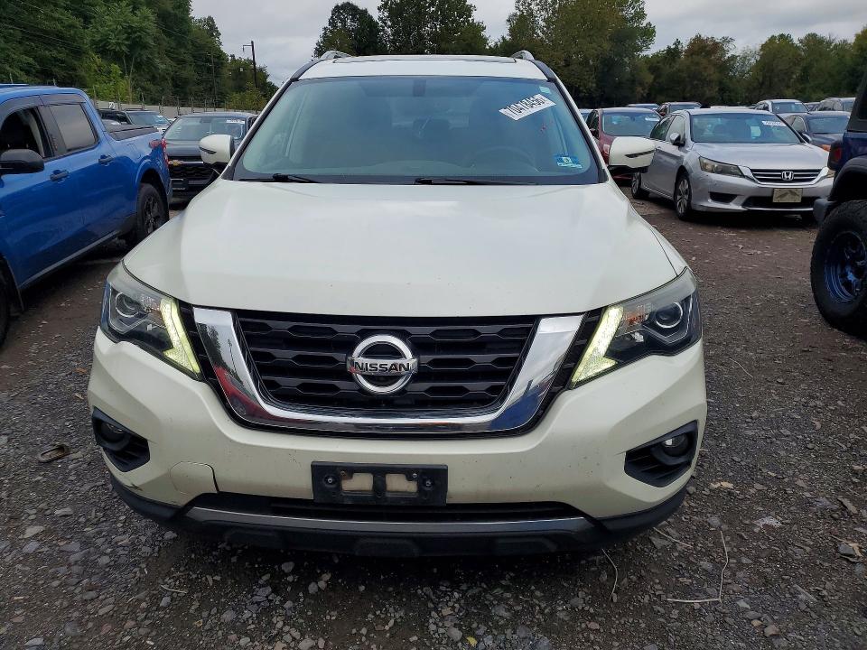 70478456 :رقم المزاد ، 5N1DR2MM8JC626164 vin ، 2018 Nissan Pathfinder مزاد بيع