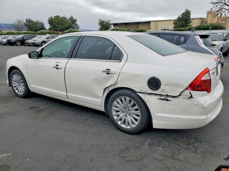 2011 Ford Fusion მანქანა იყიდება აუქციონზე, vin: 3FADP0L31BR242288, აუქციონის ნომერი: 69620386
