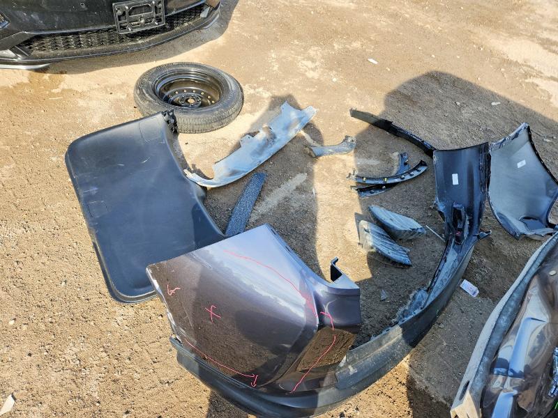 69113046 :رقم المزاد ، 2HKRW2H28JH121340 vin ، 2018 Honda Cr-v مزاد بيع