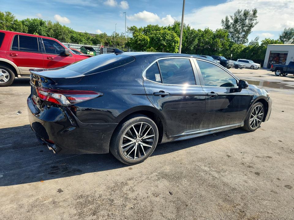 Aukcja sprzedaży 2021 Toyota Camry, vin: 4T1G11AK4MU590554, numer aukcji: 67637126