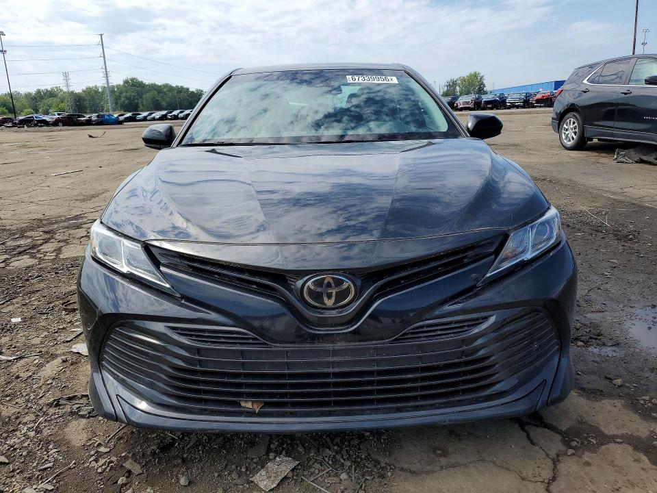 Продаж на аукціоні авто 2018 Toyota Camry, vin: 4T1B11HK7JU065211, номер лоту: 67339956