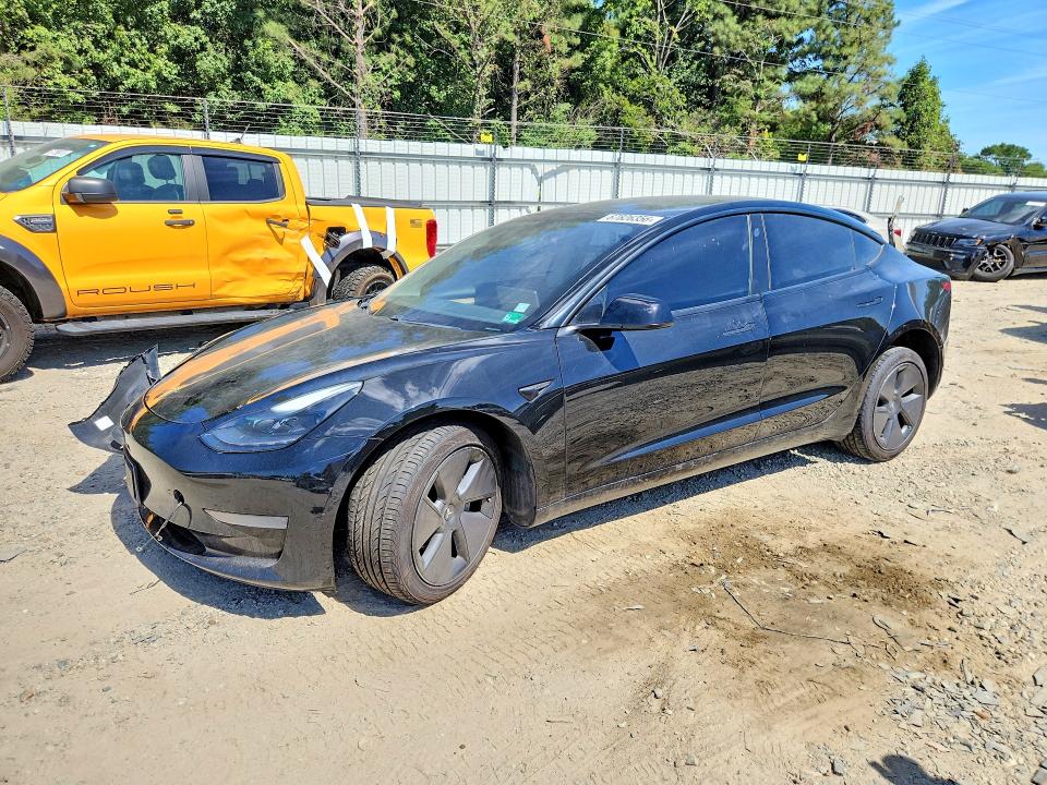 Auction sale of the 2021 Tesla Model 3, vin: 5YJ3E1EAXMF976977, lot number: 67826356