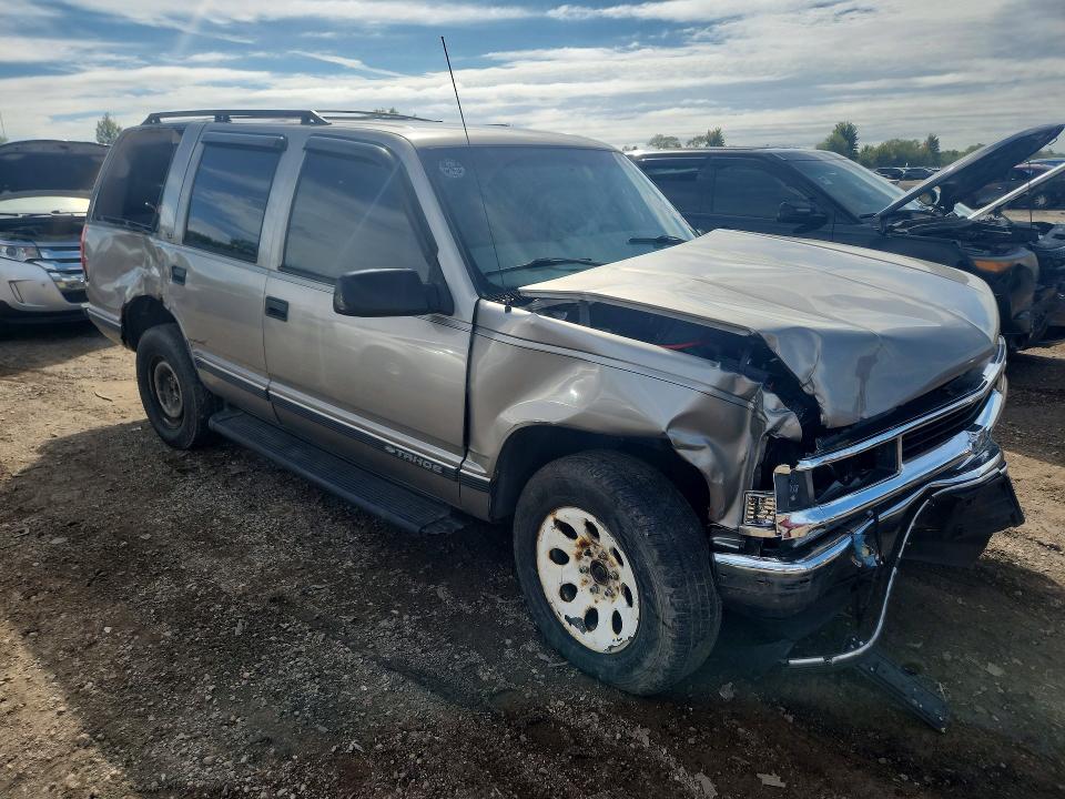 68697506 :رقم المزاد ، 1GNEK13R7XJ543941 vin ، 1999 Chevrolet Tahoe مزاد بيع