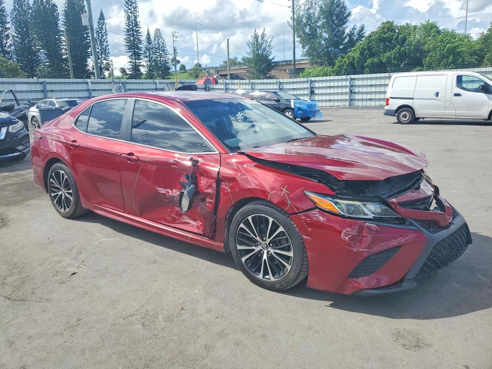 Продаж на аукціоні авто 2018 Toyota Camry, vin: 4T1B11HK5JU602268, номер лоту: 70020856