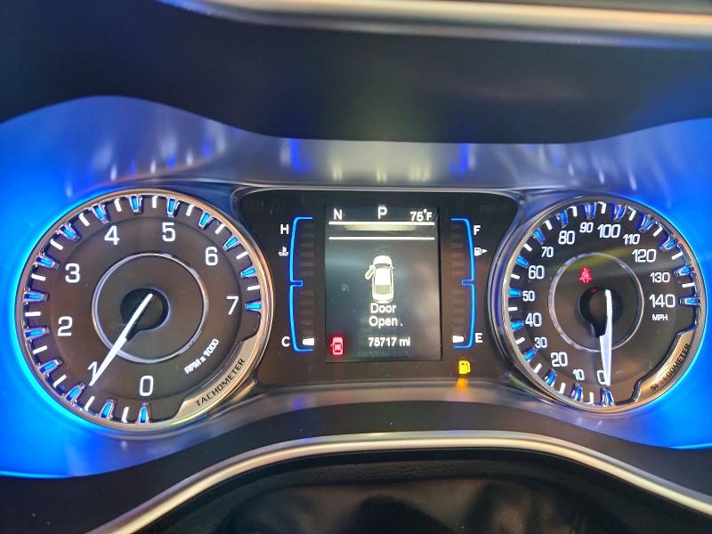 70092146 :رقم المزاد ، 1C3CCCAB8GN178472 vin ، 2016 Chrysler 200 مزاد بيع