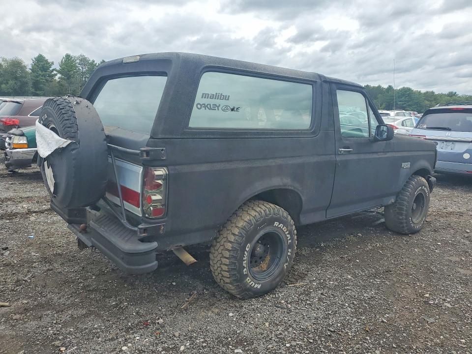 70430786 :رقم المزاد ، 1FMEU15H2SLA00108 vin ، 1995 Ford Bronco مزاد بيع