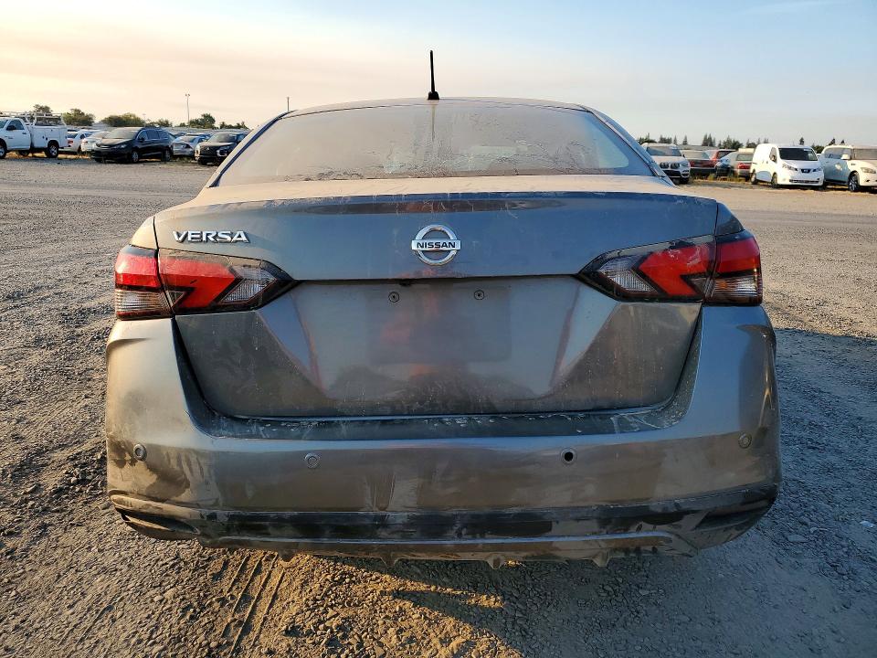 68459166 :رقم المزاد ، 3N1CN8DVXLL904712 vin ، 2020 Nissan Versa مزاد بيع