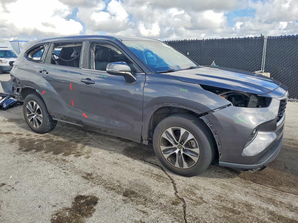Aukcja sprzedaży 2023 Toyota Highlander, vin: 5TDKDRAH7PS523240, numer aukcji: 67169696