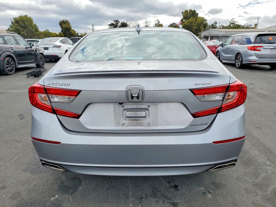 Продаж на аукціоні авто 2018 Honda Accord, vin: 1HGCV1F36JA257330, номер лоту: 66850076