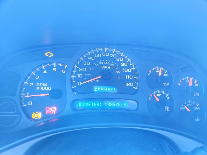 2004 Chevrolet Silverado მანქანა იყიდება აუქციონზე, vin: 2GCEK13T141372730, აუქციონის ნომერი: 70453526