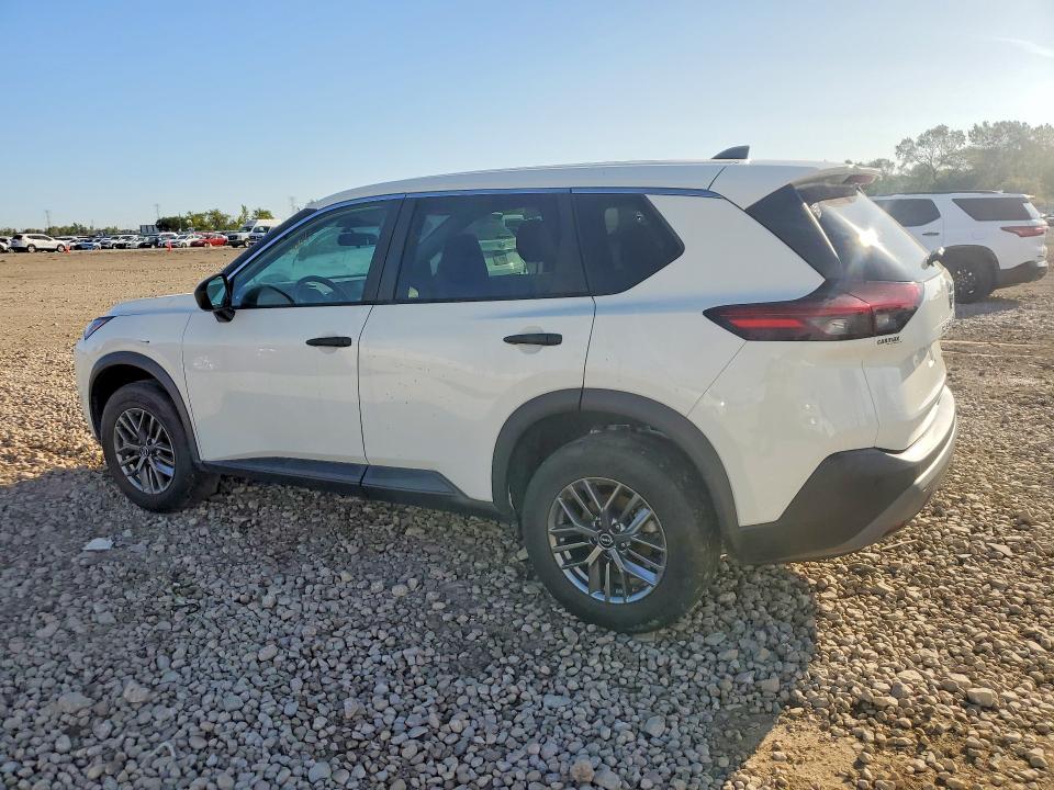 68549796 :رقم المزاد ، 5N1BT3AB8NC722688 vin ، 2022 Nissan Rogue مزاد بيع