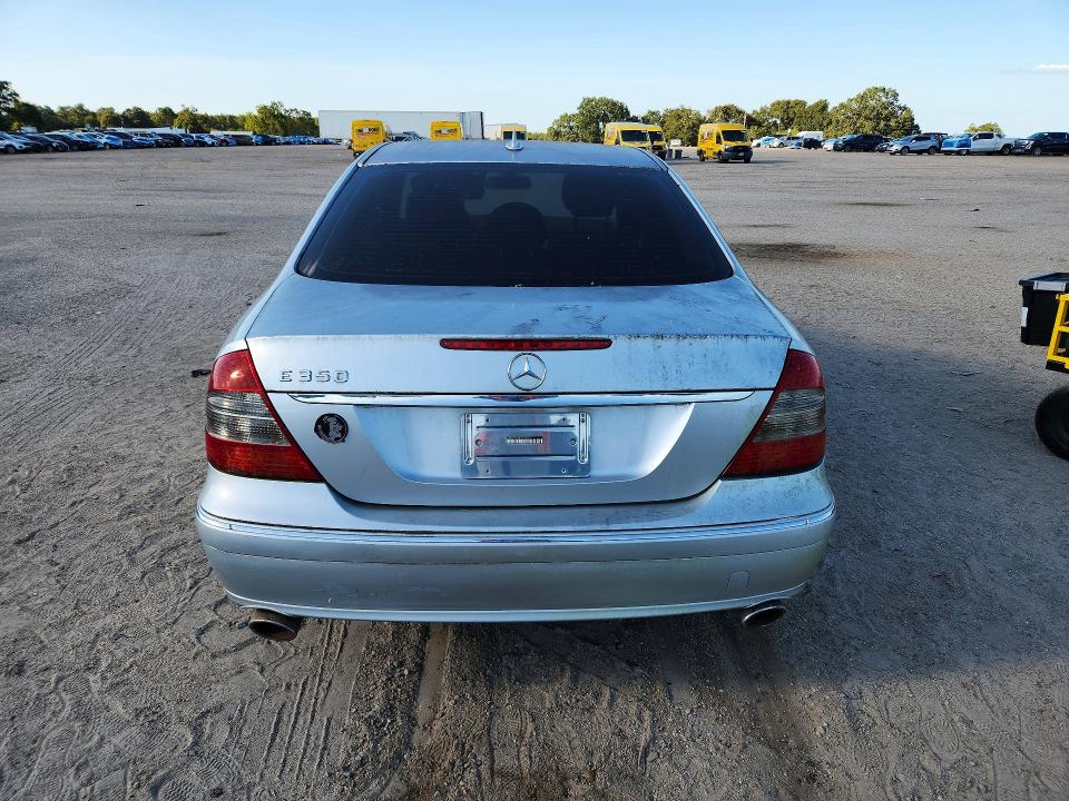 2007 Mercedes-benz E მანქანა იყიდება აუქციონზე, vin: WDBUF56XX7B153855, აუქციონის ნომერი: 68325146