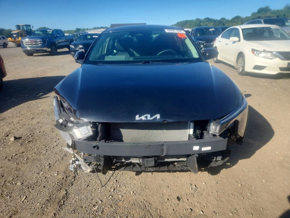 2025 Kia K4 მანქანა იყიდება აუქციონზე, vin: 3KPFT4DE7SE118863, აუქციონის ნომერი: 68961026