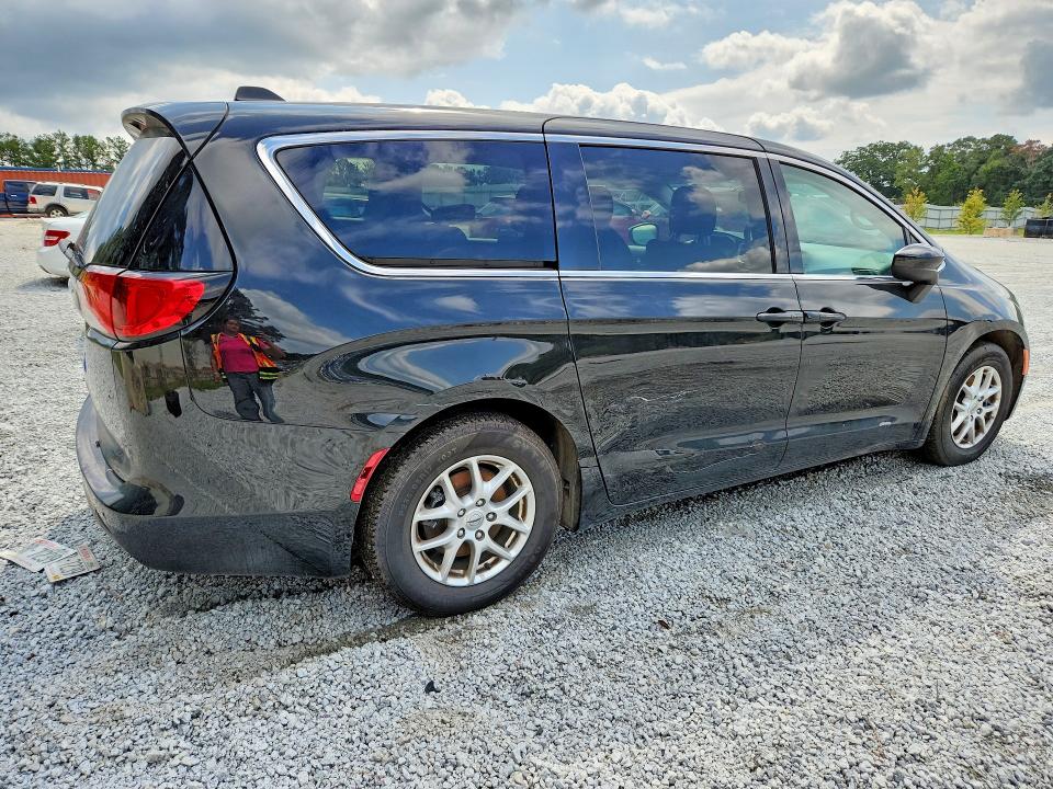 69853046 :رقم المزاد ، 2C4RC1CG2NR145177 vin ، 2022 Chrysler Voyager مزاد بيع