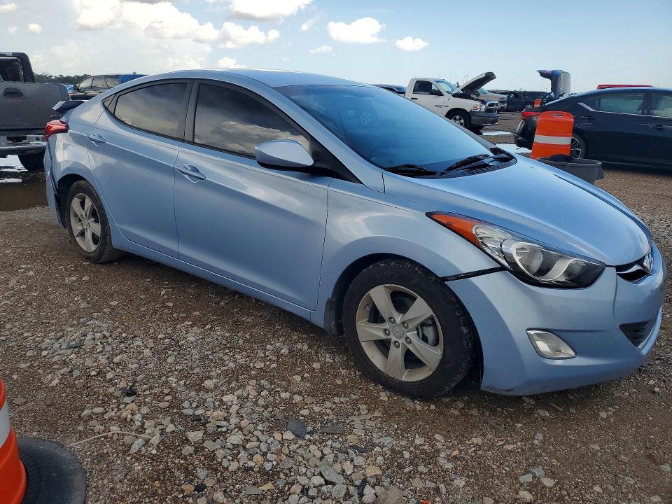 68248156 :رقم المزاد ، KMHDH4AE4DU666235 vin ، 2013 Hyundai Elantra مزاد بيع