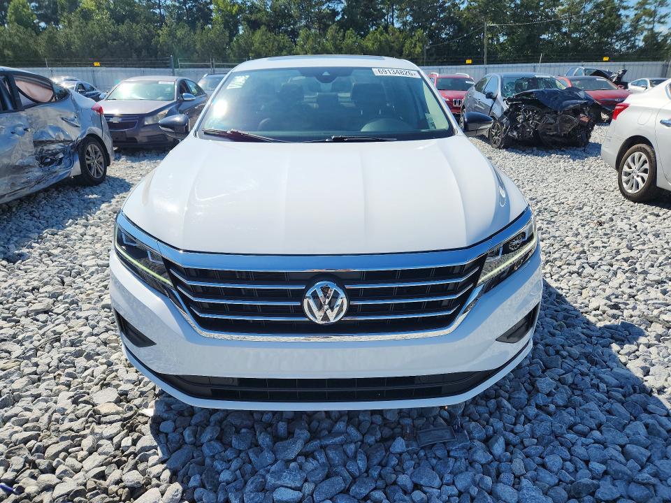Продажа на аукционе авто 2022 Volkswagen Passat, vin: 1VWBA7A3XNC006771        , номер лота: 69134826