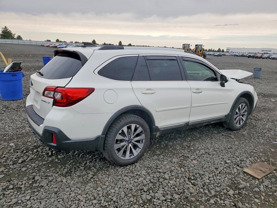 67493726 :رقم المزاد ، 4S4BSATCXJ3393113 vin ، 2018 Subaru Outback مزاد بيع