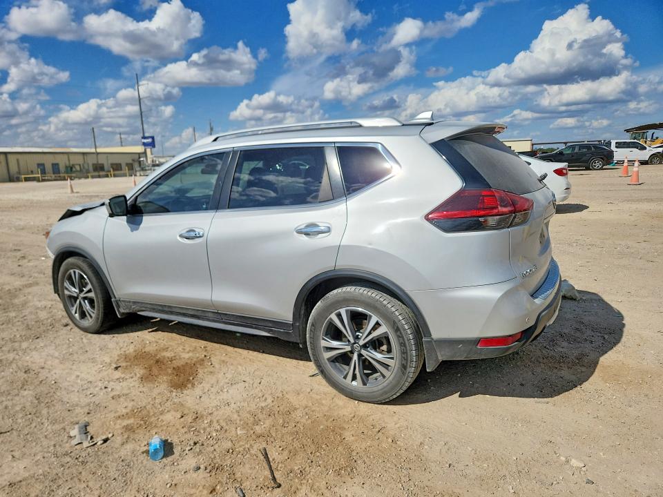 2019 Nissan Rogue მანქანა იყიდება აუქციონზე, vin: 5N1AT2MT5KC704896, აუქციონის ნომერი: 70970916