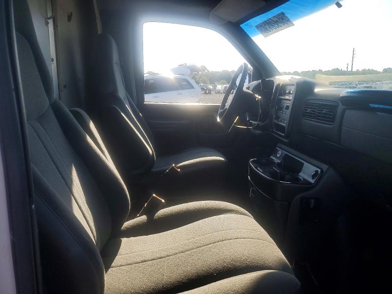 Auction sale of the 2002 Chevrolet Express G3500, vin: 1GBHG31R821203345, lot number: 68608136