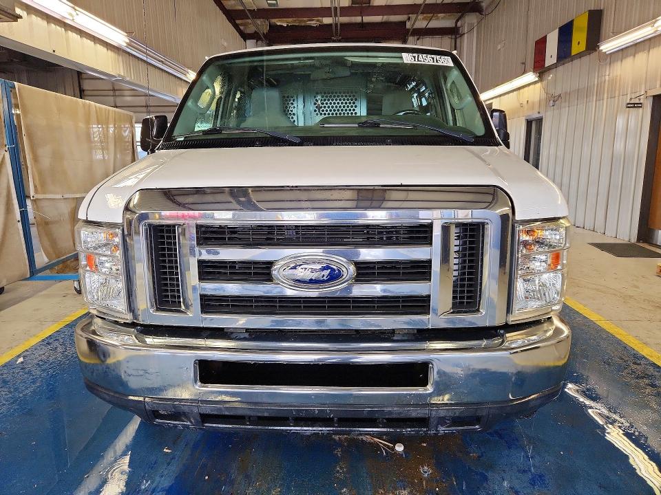 67456756 :رقم المزاد ، 1FTNE2EW3EDA54702 vin ، 2014 Ford Econoline مزاد بيع