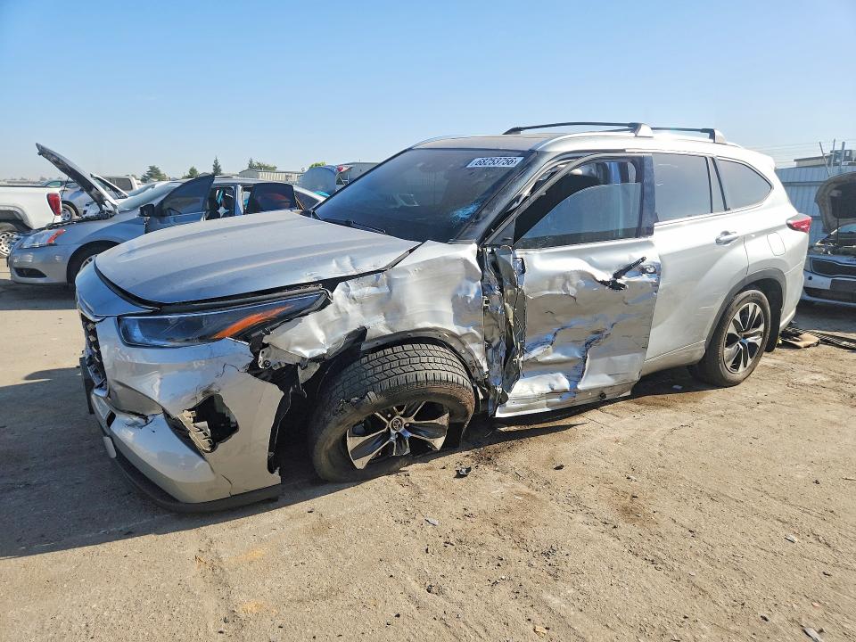 68253756 :رقم المزاد ، 5TDHZRAH7MS525738 vin ، 2021 Toyota Highlander مزاد بيع