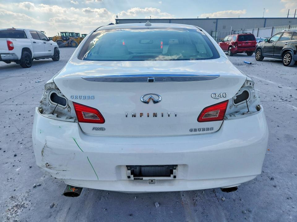 69243866 :رقم المزاد ، JN1CV6AR5FM651143 vin ، 2015 Infiniti Q40 مزاد بيع