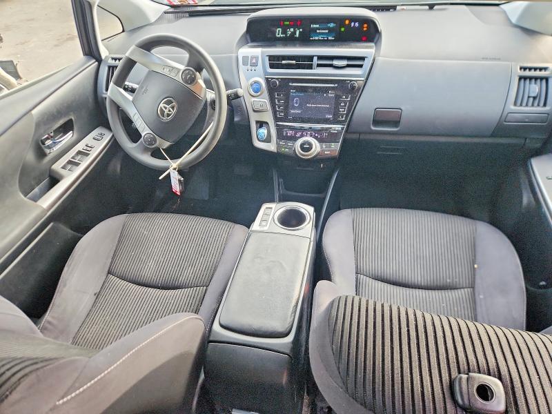 69364456 :رقم المزاد ، JTDZN3EUXHJ065868 vin ، 2017 Toyota Prius V مزاد بيع