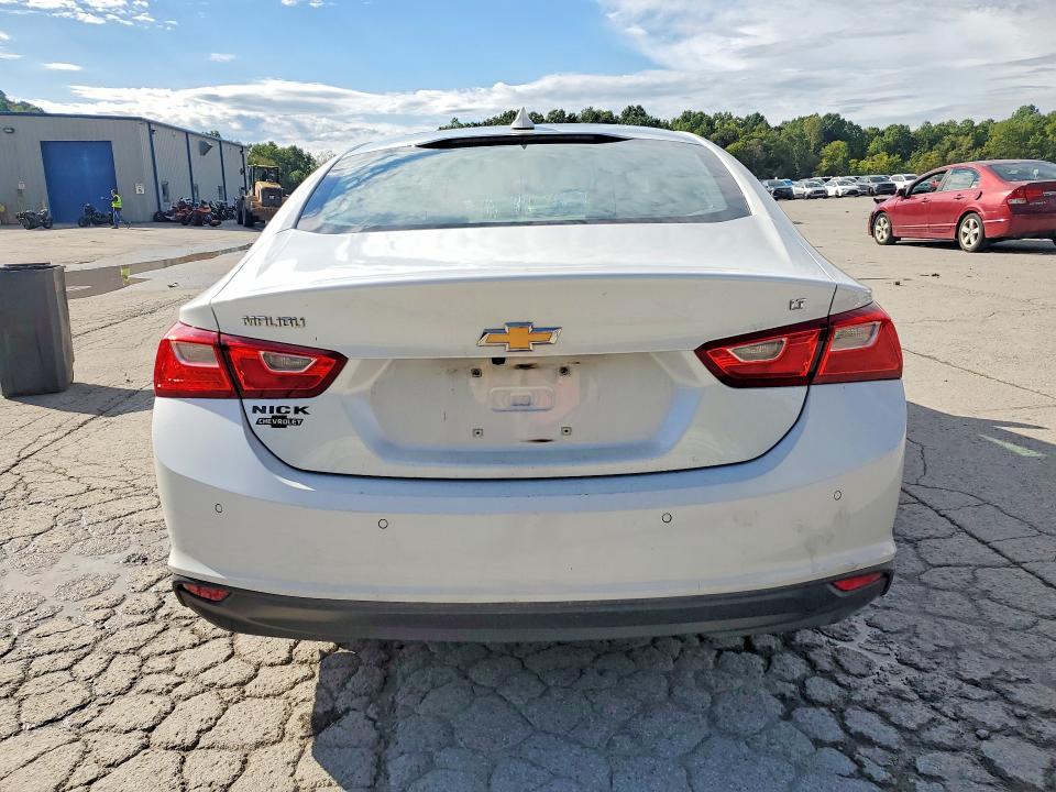 Продажа на аукционе авто 2016 Chevrolet Malibu, vin: 1G1ZE5ST3GF325304, номер лота: 69988306