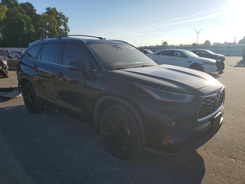2021 Toyota Highlander მანქანა იყიდება აუქციონზე, vin: 5TDHBRCH6MS521357, აუქციონის ნომერი: 68678236