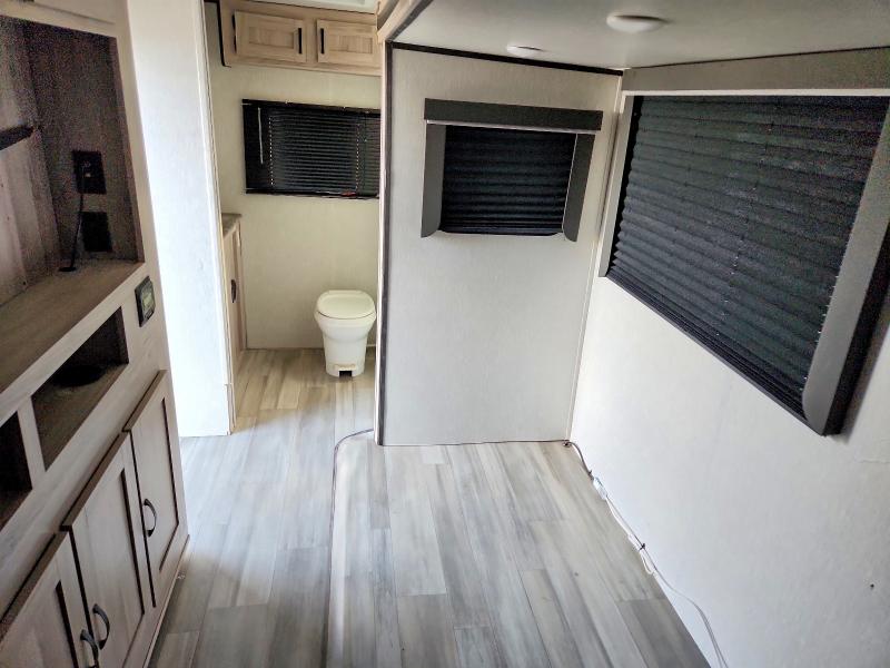 67847036 :رقم المزاد ، 5ZT2SBRB0NS044318 vin ، 2022 Forest River Forest Riv مزاد بيع