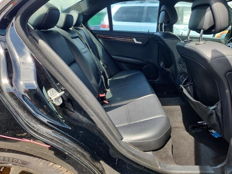 2014 Mercedes-benz C მანქანა იყიდება აუქციონზე, vin: WDDGF4HB6EG218538, აუქციონის ნომერი: 69564196