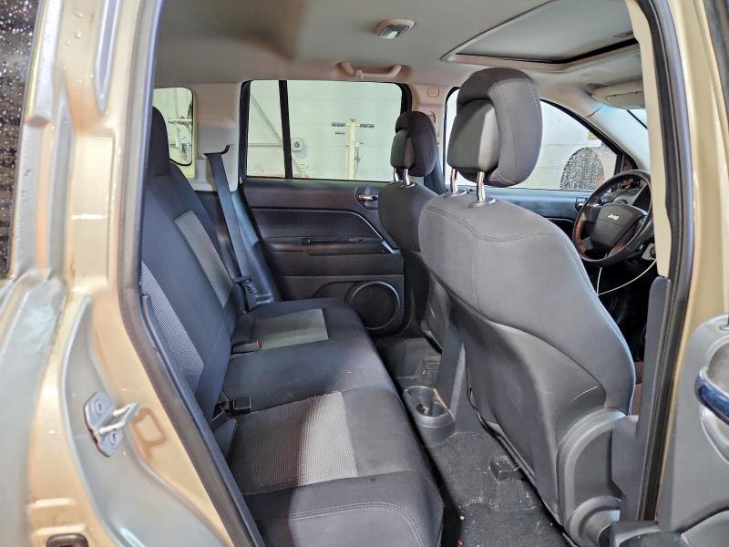 2010 Jeep Compass მანქანა იყიდება აუქციონზე, vin: 1J4NF4FBXAD511062, აუქციონის ნომერი: 70621086
