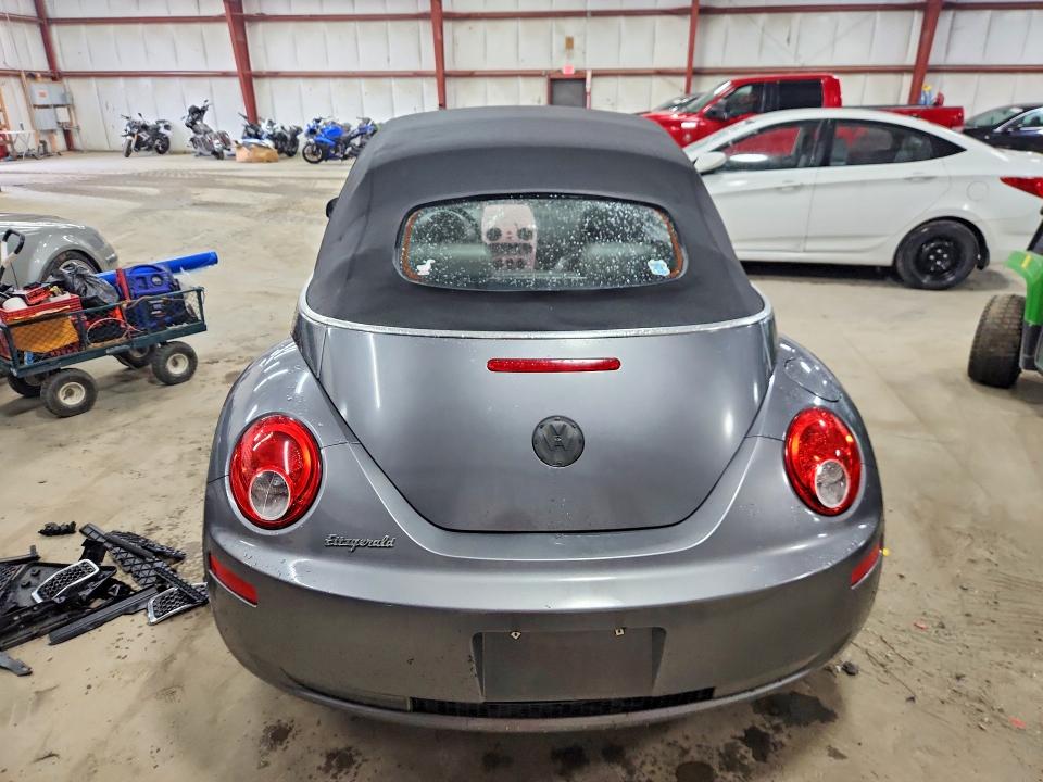 69954616 :رقم المزاد ، 3VWRF31Y36M326907 vin ، 2006 Volkswagen New Beetle مزاد بيع