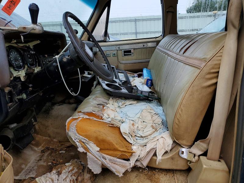 70981896 :رقم المزاد ، 1G5FK16C4CF511294 vin ، 1982 Gmc Suburban مزاد بيع