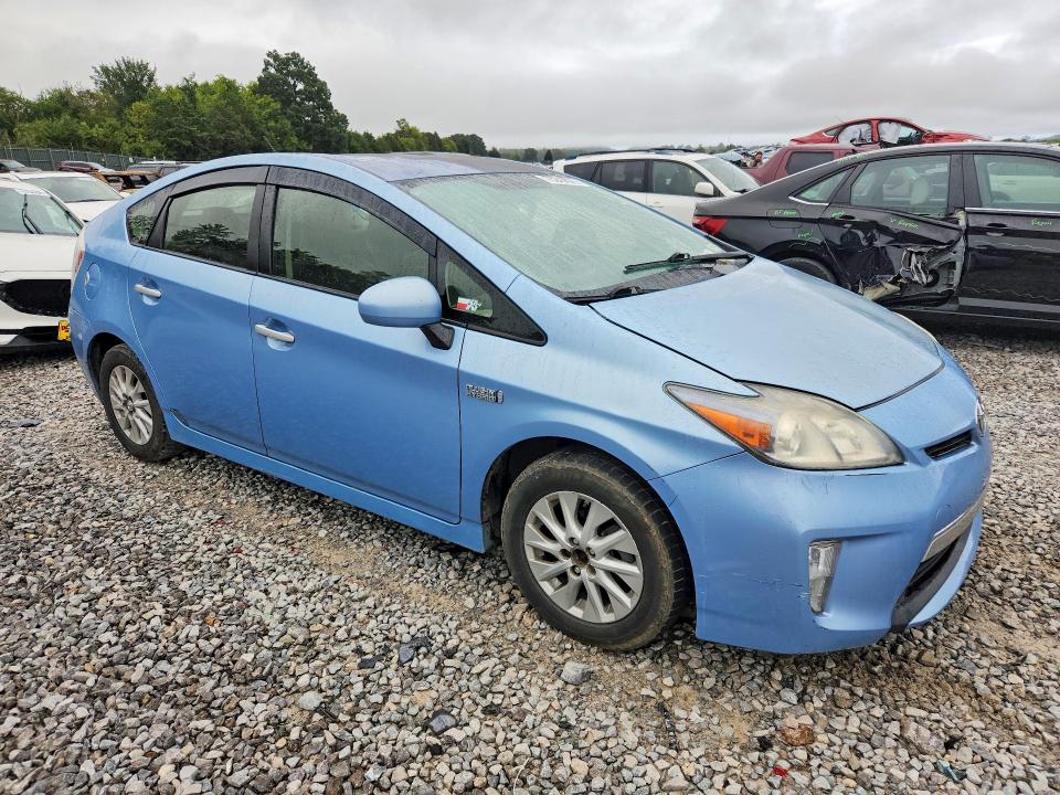 70243976 :رقم المزاد ، JTDKN3DP0C3022943 vin ، 2012 Toyota Prius Plug-in Hybrid مزاد بيع
